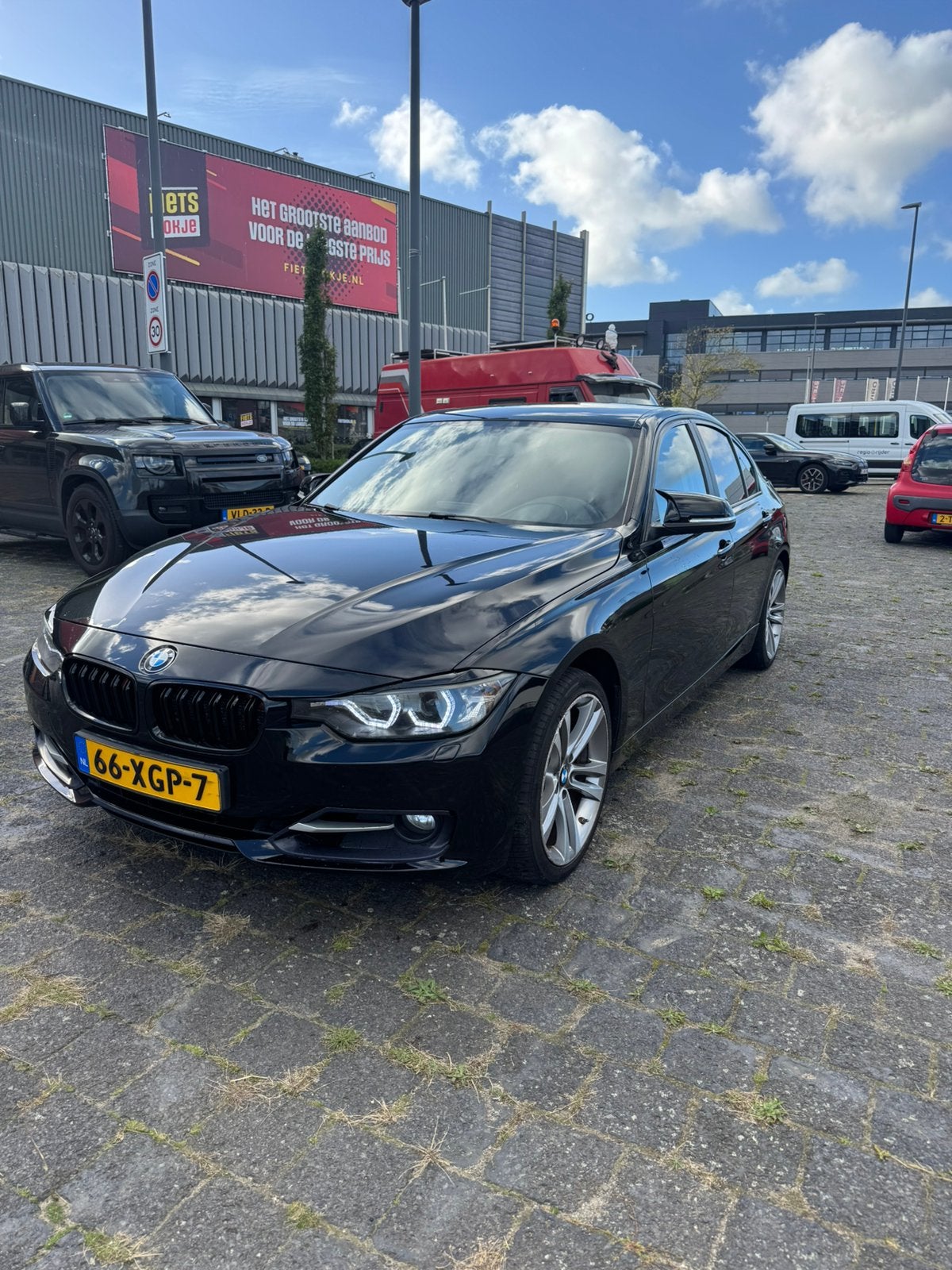 BMW 3-Serie 2.0IX 320 135KW Aut8 (f30) 2012 Zwart, Euro 5, Zwart, 4 cilinders, Zwart