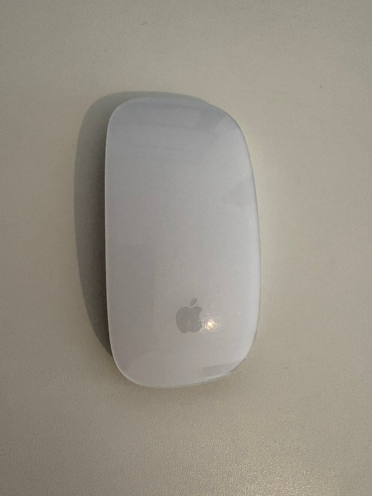 Apple Magic Mouse 2 - A3204, Computers en Software, Ophalen of Verzenden, Zo goed als nieuw