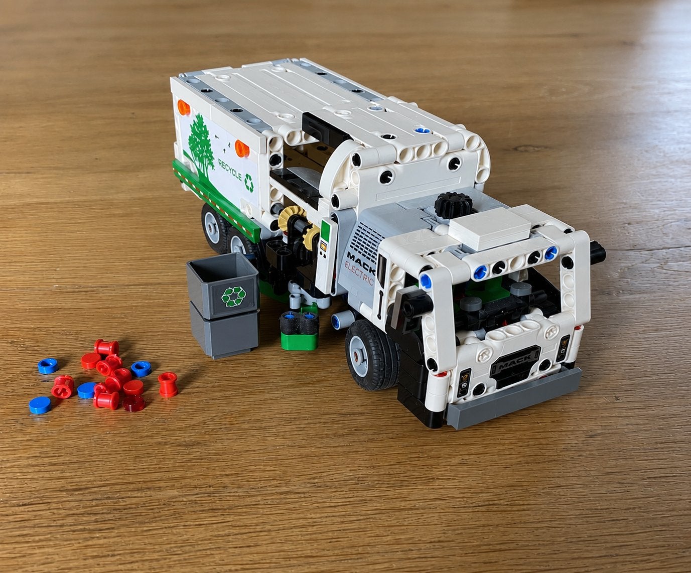 Lego Technic Mack Anthem Vuilniswagen, 42167., Ophalen of Verzenden, Zo goed als nieuw, Overige merken