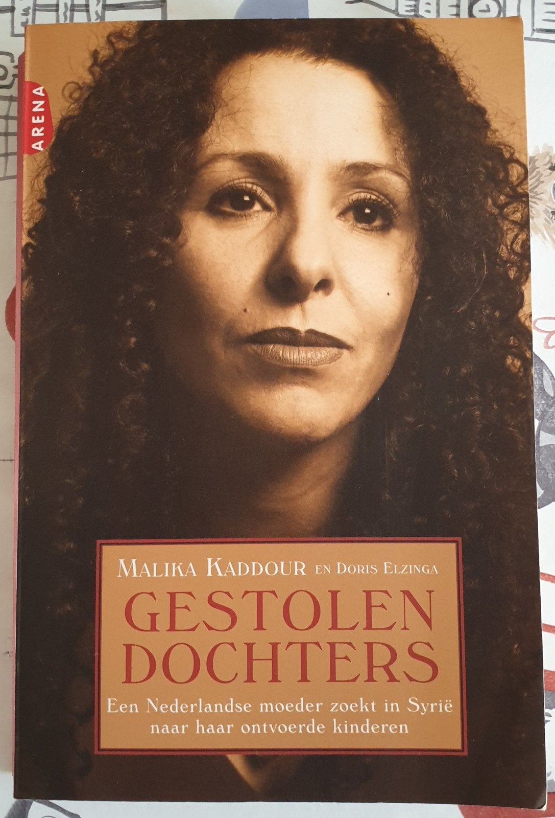 Gestolen Dochters - Malika Kaddour en Doris Elzinga, Verzenden, Zo goed als nieuw, Malika Kaddour en Doris Elzinga, Overige
