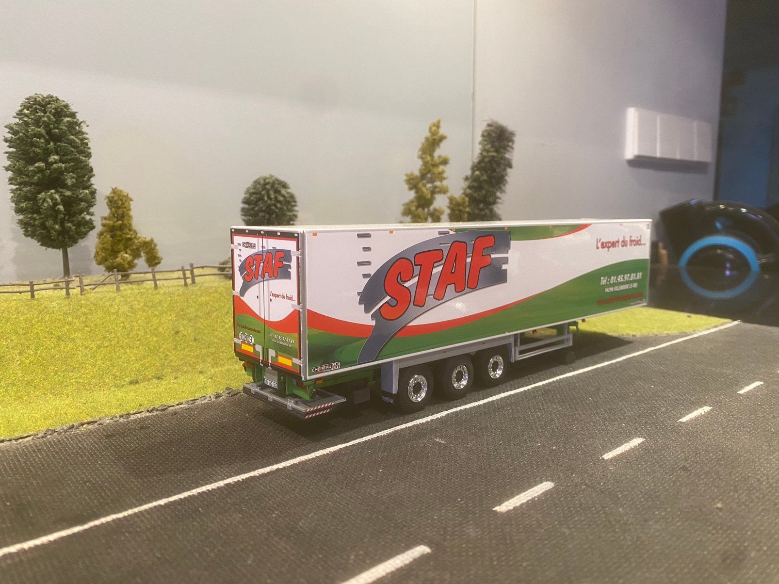 Koeloplegger van Staf, Ophalen of Verzenden, Zo goed als nieuw, Bus of Vrachtwagen, Wsi