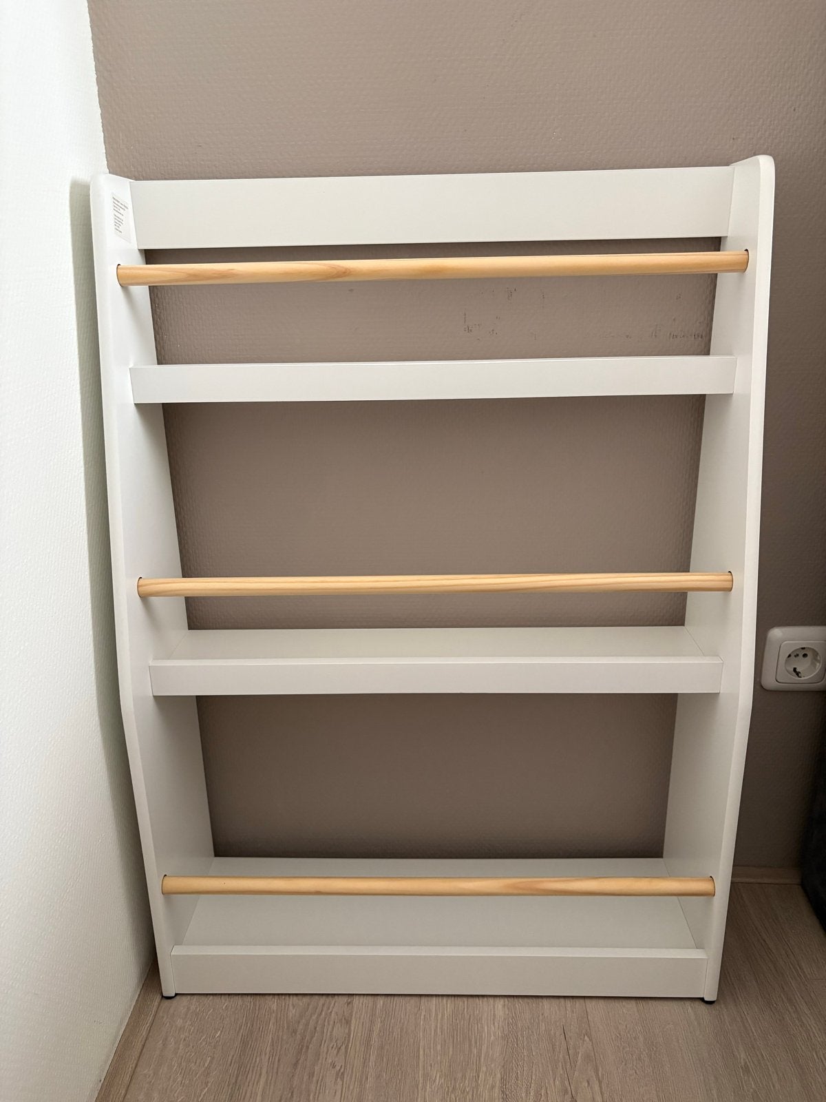 Petite Amelie Boekenkast Wit - Zo goed als nieuw, Kinderen en Baby's, Kinderkamer | Commodes en Kasten, Zo goed als nieuw, Minder dan 50 cm