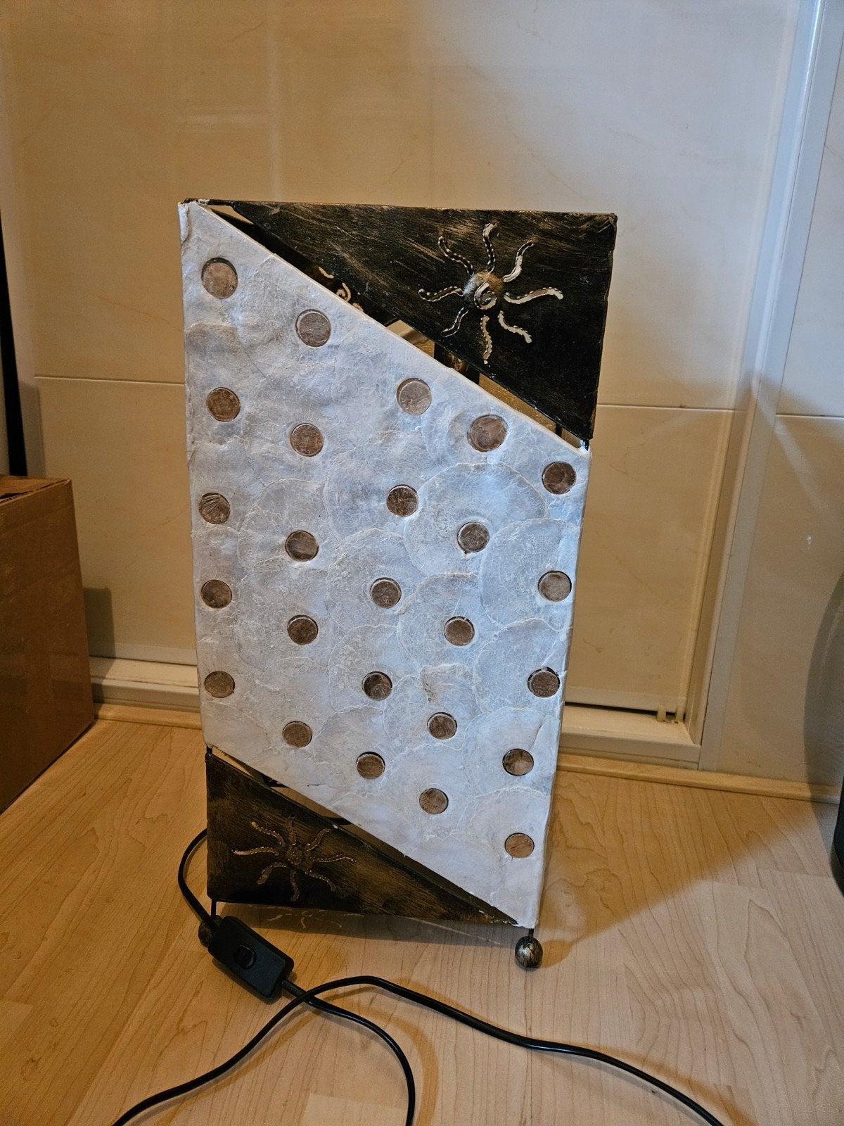 Unieke schelpenlamp, Ophalen of Verzenden, Zo goed als nieuw