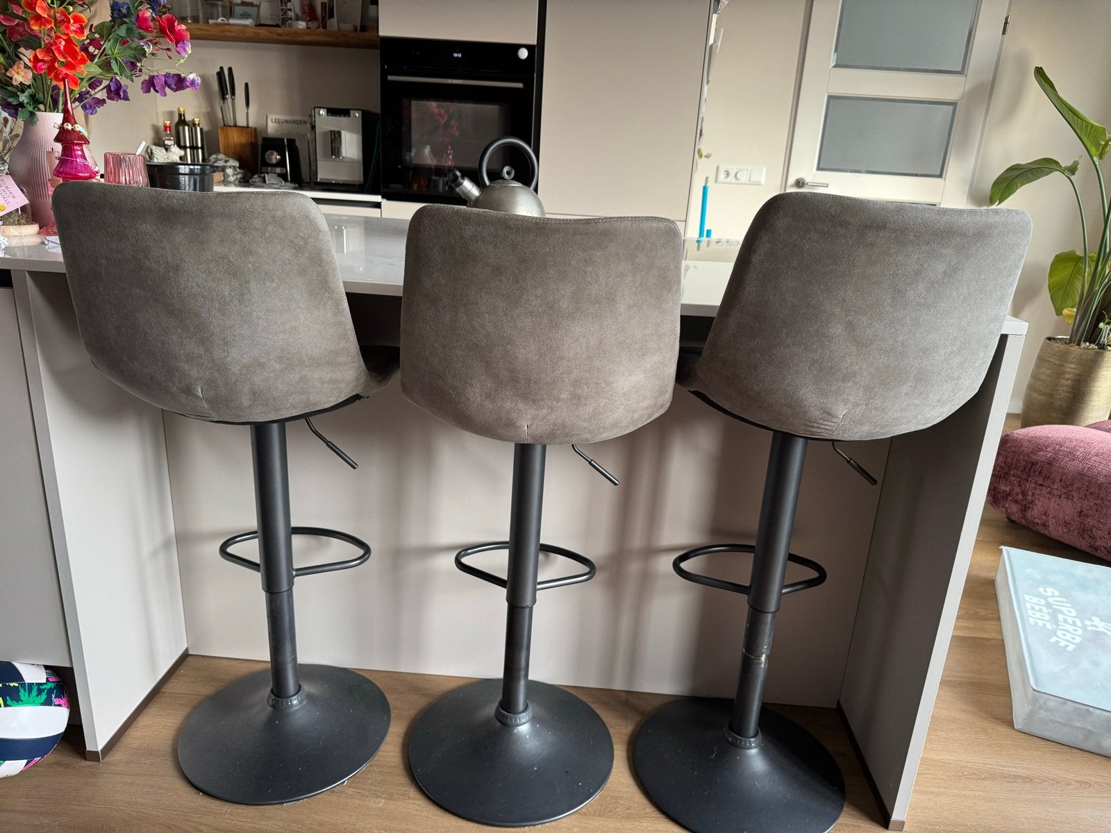 Set van 3 verstelbare barkrukken met voetsteun, Ophalen, Gebruikt, In hoogte verstelbaar, 90 cm of meer