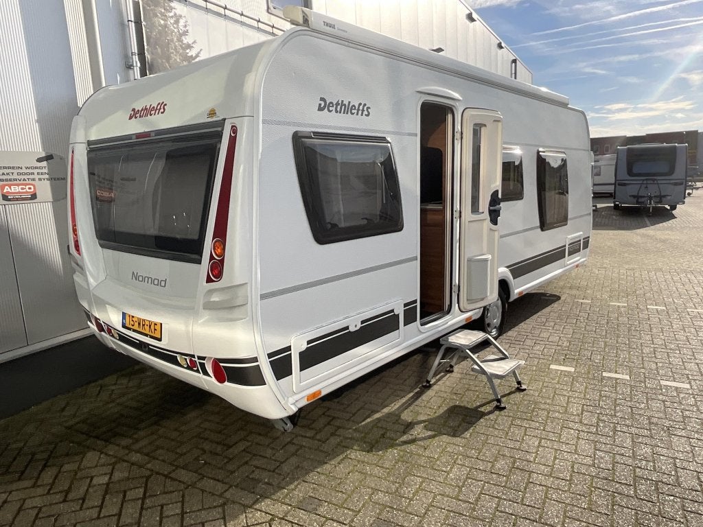 Dethleffs Nomad 530 DR QUEENSBED-MOVER-LUIFEL, Rondzit, Bedrijf, Overige typen, 1250 - 1500 kg