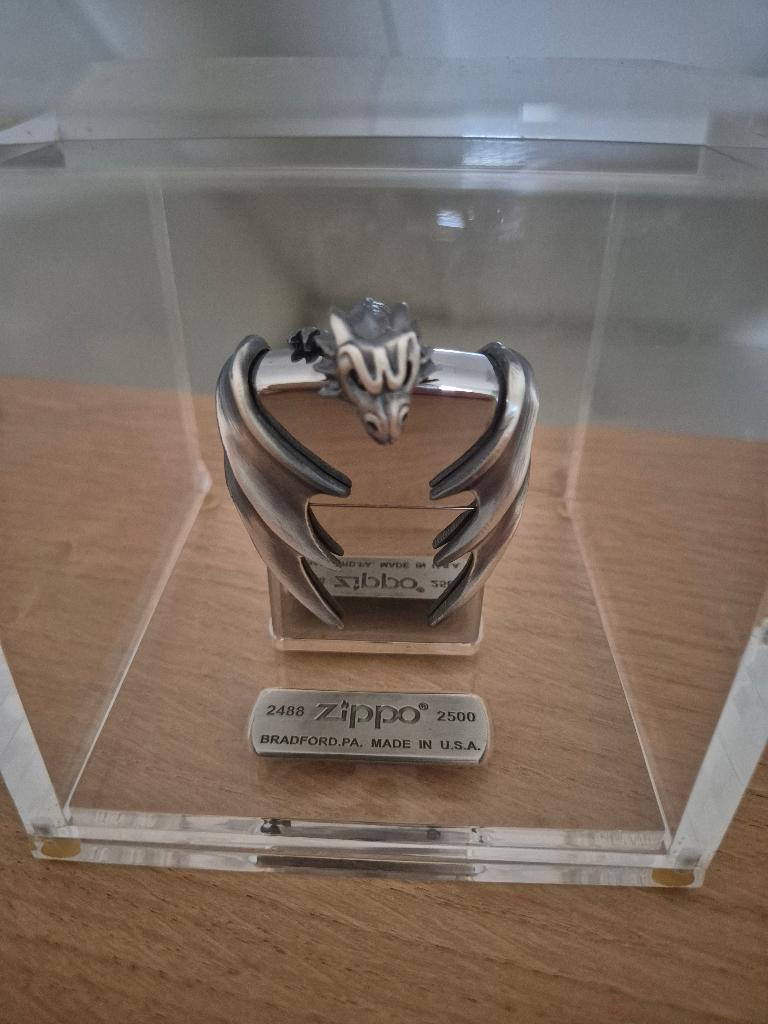 Anne Stokes Guardian Dragon Zippo, limited edition 2488/2500, Ophalen, Nieuw, Aansteker