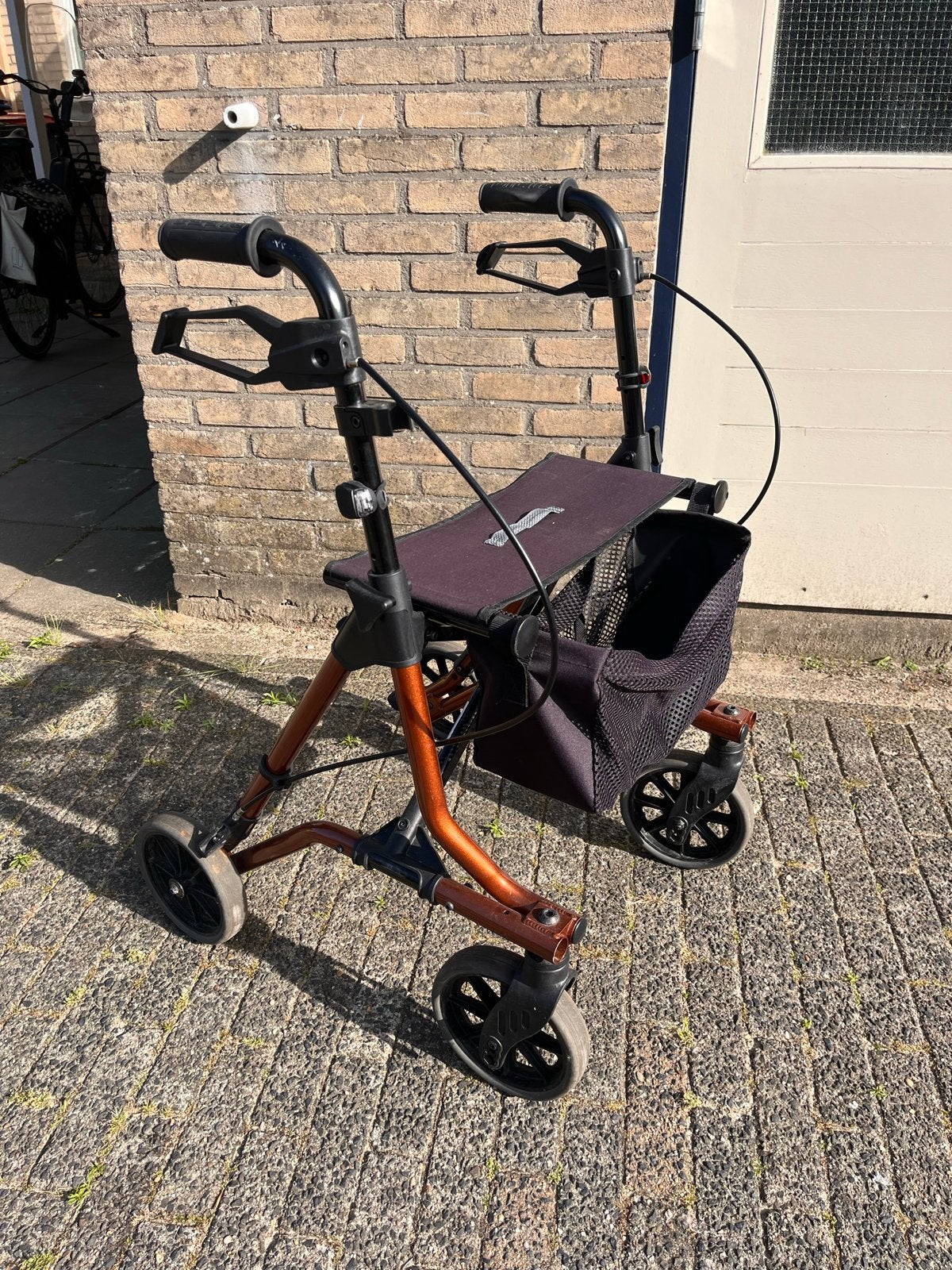 Rollator Taima M lichtgewicht, Diversen, Ophalen, Lichtgewicht, Gebruikt