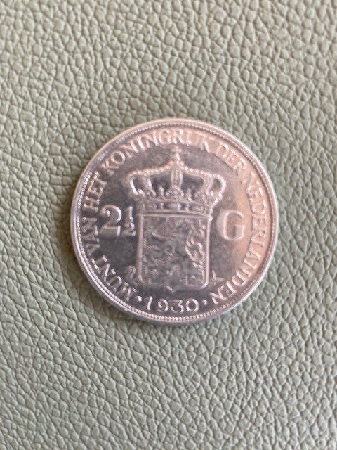 Wilhelmina 2,5 gulden zilver uit 1930, Postzegels en Munten, Munten | Nederland, Ophalen of Verzenden, Koningin Wilhelmina, Zilver