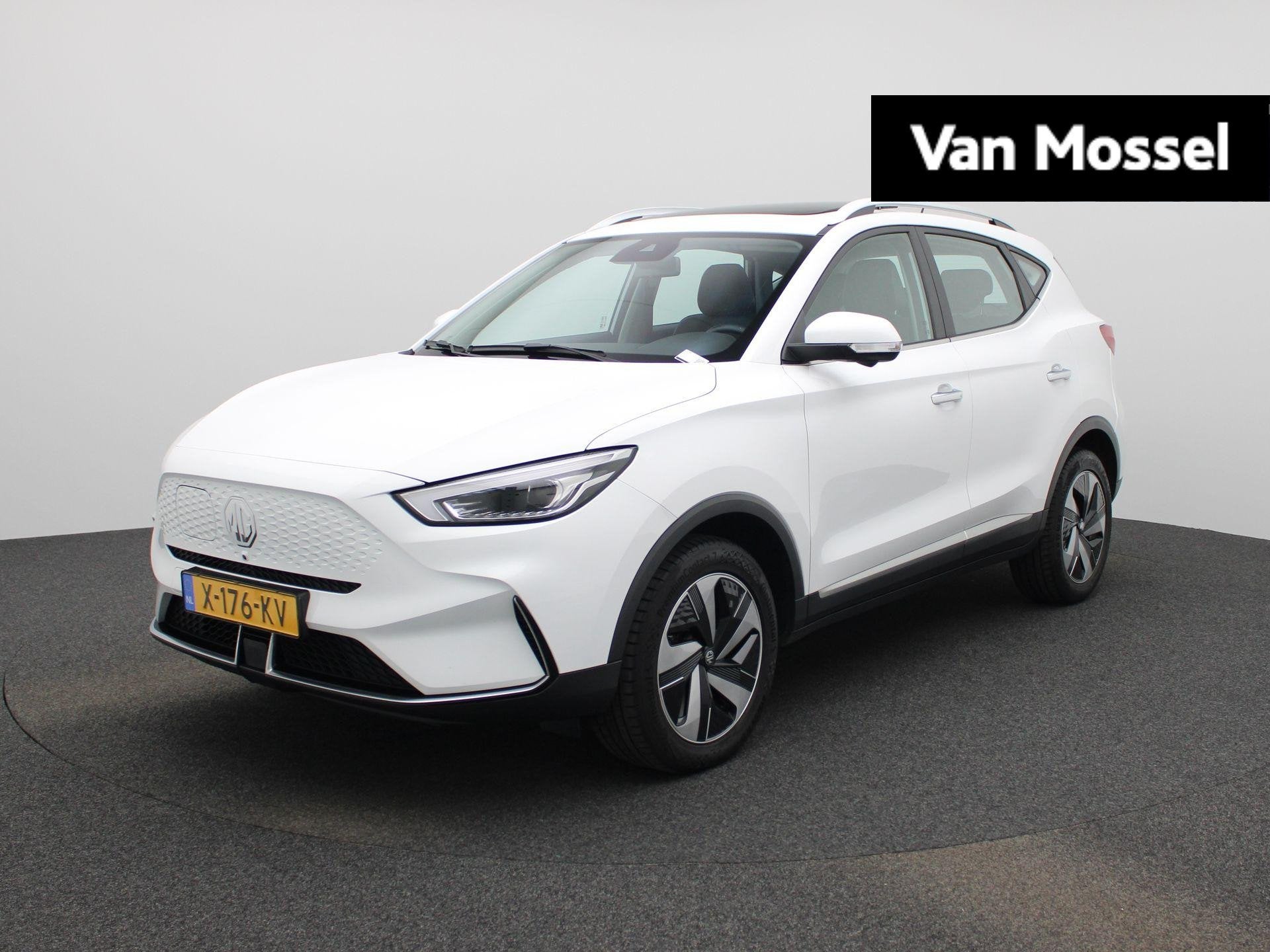 MG ZS EV Long Range Luxury 70 kWh | Panoramadak | Leder | Le, Auto's, MG, 12 maanden, Gebruikt, ZS, Wit
