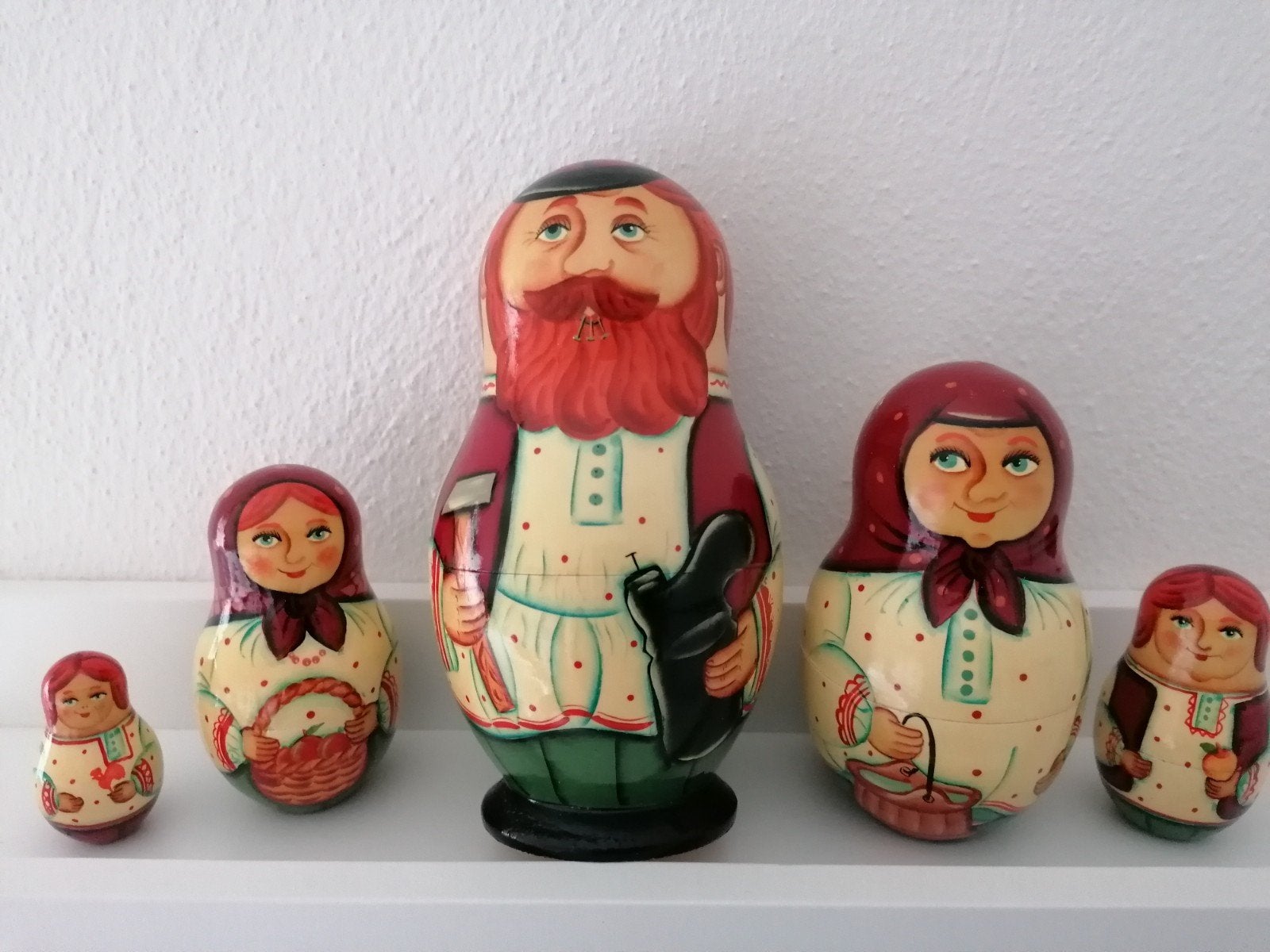 Russische matroesjka timmerman met gezin, 5 delig, Ophalen of Verzenden, Zo goed als nieuw