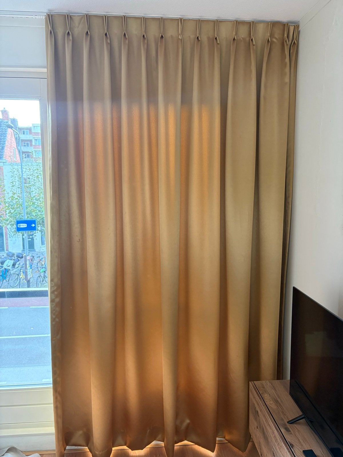 6 gouden gordijnen met plooien - 260x140 cm, Ophalen, Plooiafwerking, Gebruikt, Gordijn