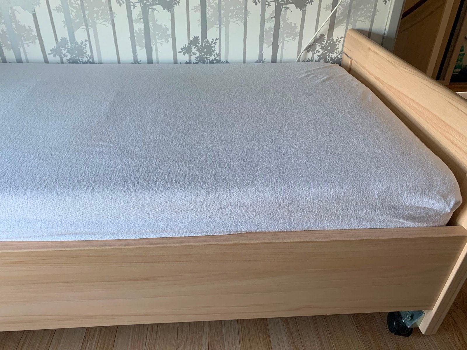 Bedombouw 200x90 cm met nachtkastje, Huis en Inrichting, Ophalen, Verstelbaar, 90 cm, Zo goed als nieuw
