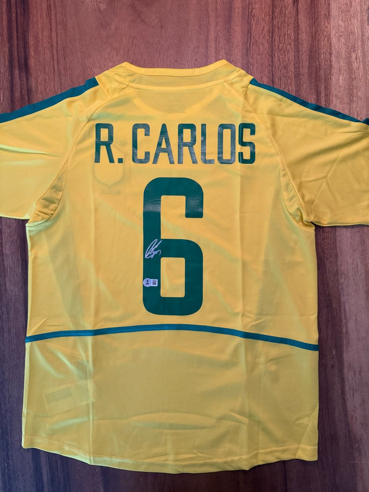 Een door Roberto Carlos gesigneerde Brazilië shirt., Ophalen of Verzenden, Nieuw, Buitenlandse clubs, Shirt