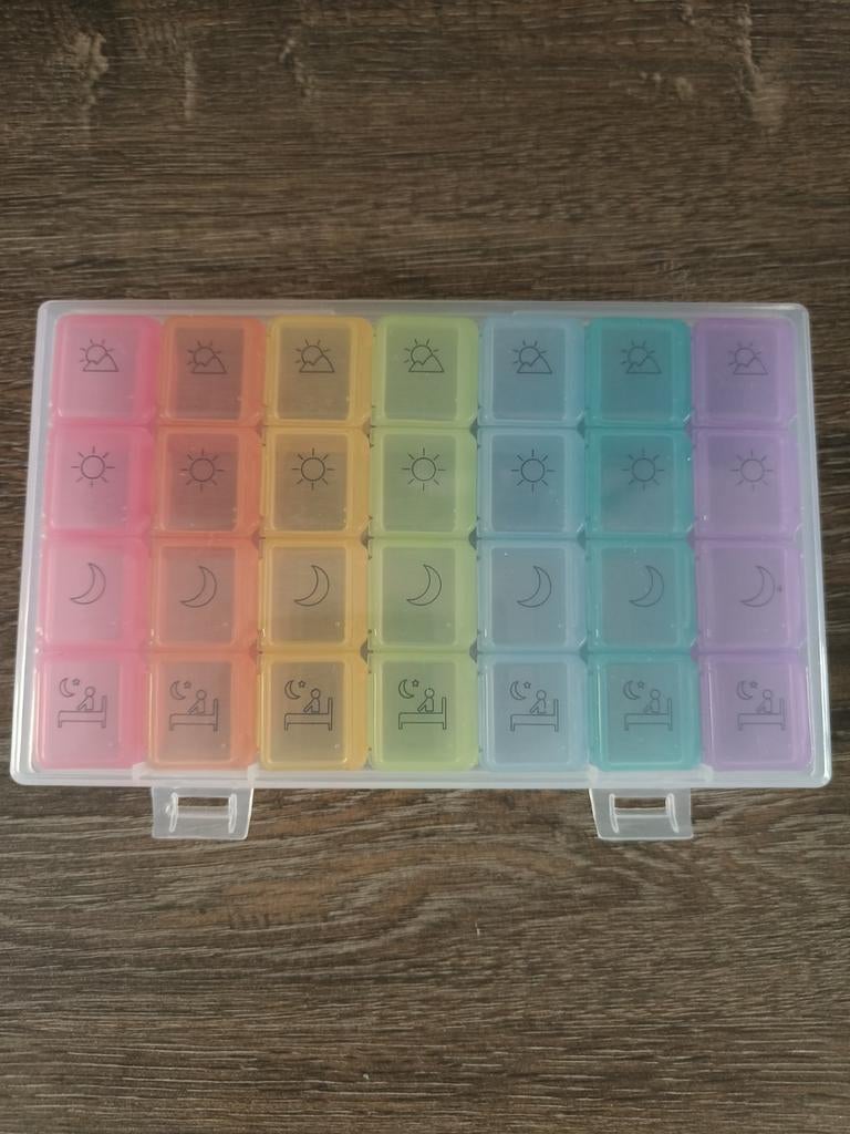 Pillendoos week, viermaal daags NIEUW!, Diversen, Ophalen of Verzenden, Nieuw