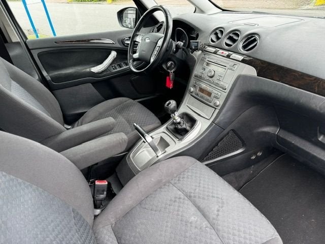 Ford Galaxy 2.0 TDCi Ghia 7persoons Airco/ECC,Cruisecontrol, Voorwielaandrijving, Parkeersensor, Gebruikt, 7 stoelen