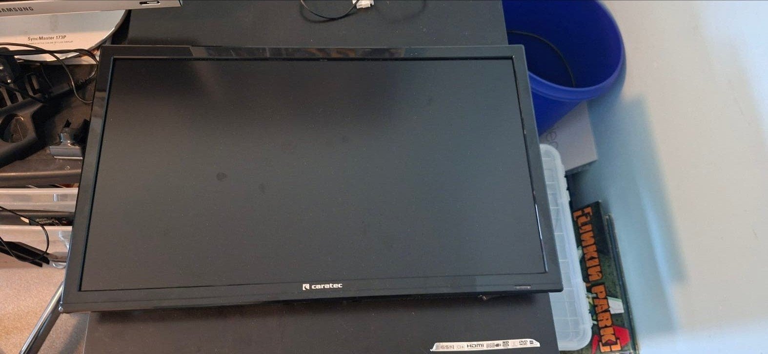 camper tv caratec 22 inch zonder voeding, 50 Hz, HD Ready (720p), 40 tot 60 cm, Ophalen
