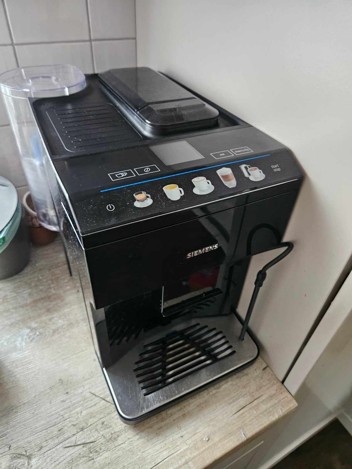 Siemens volautomatische koffiemachine, Gebruikt, Koffiemachine, 4 tot 10 kopjes, Afneembaar waterreservoir