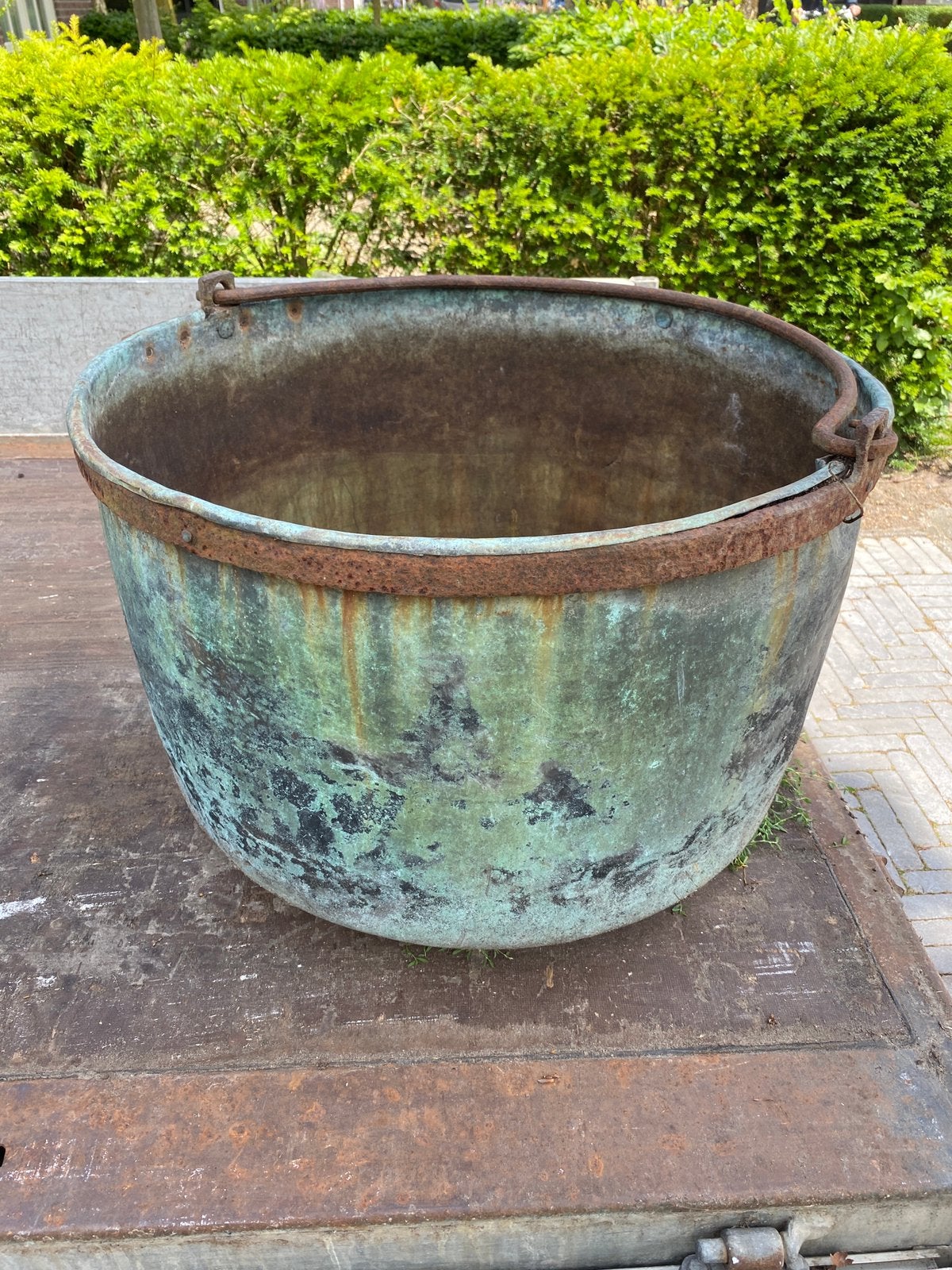 Mooie oude grote koperen ketel landelijke brocante, Tuin en Terras, Bloembakken en Plantenbakken, Ophalen, Overige materialen
