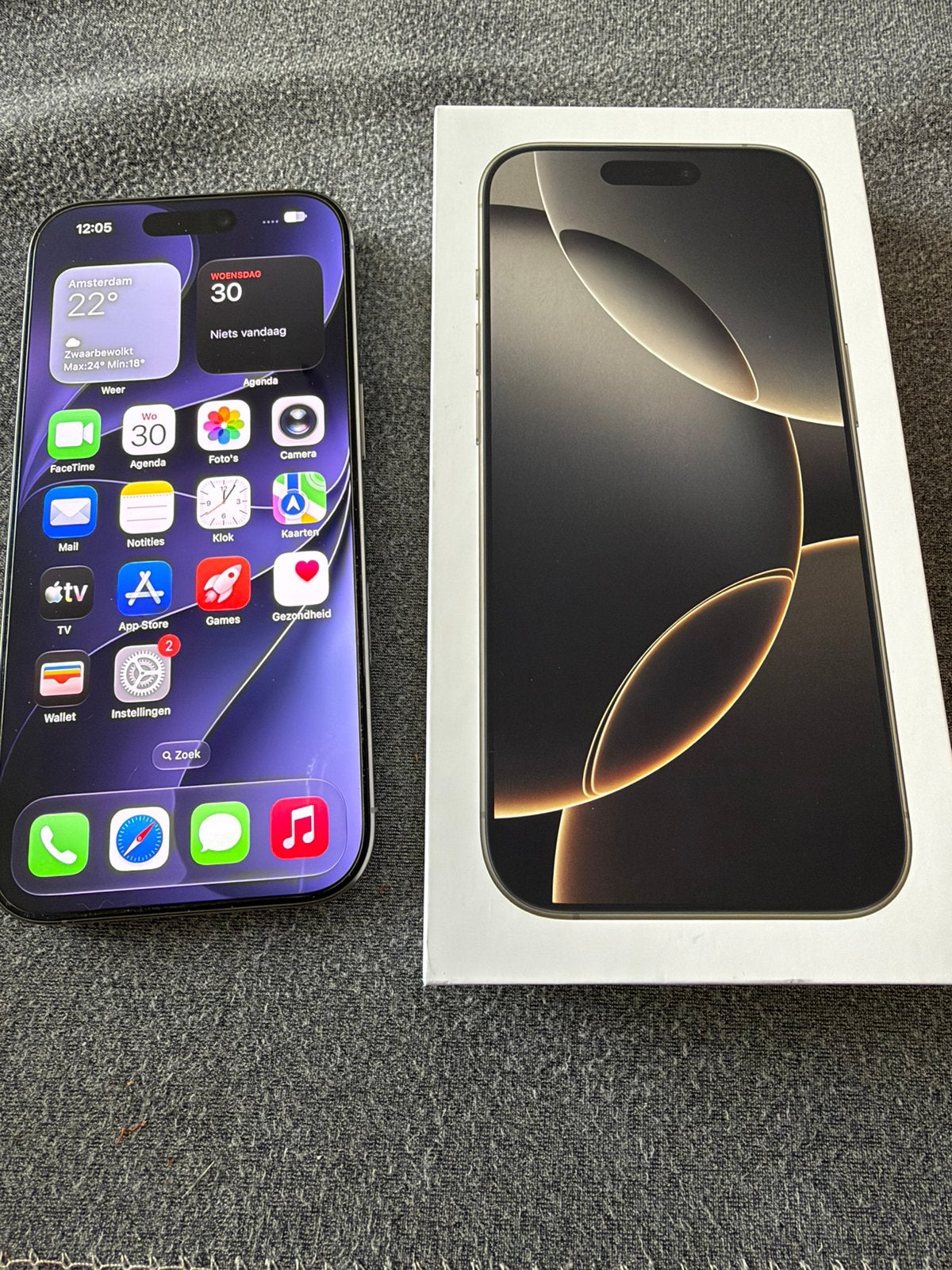 Foto 2 van Iphone 16 pro 128GB
