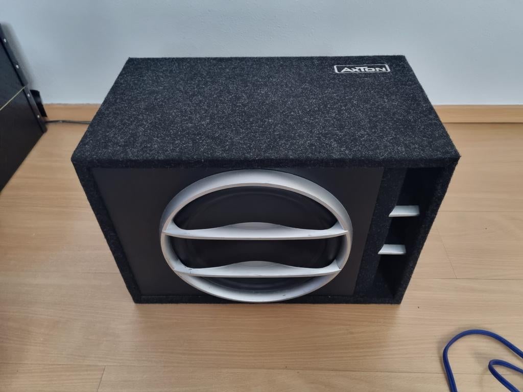 Auto subwoofer met versterker, Ophalen of Verzenden, Onbekend