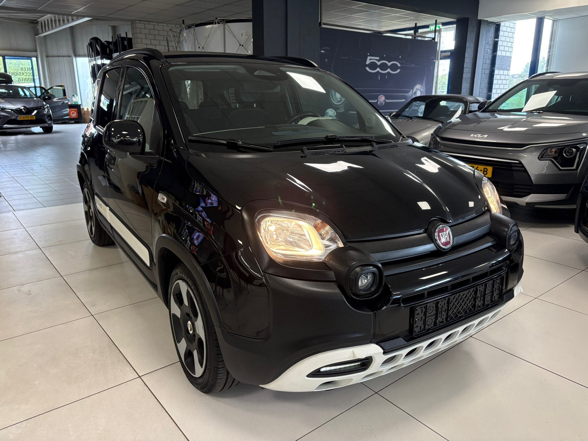Fiat Panda 1.0 Hybrid Pandina (BOVAG/RIJKLAARPRIJS), Auto's, Fiat, Voorwielaandrijving, 12 maanden, Stof, Gebruikt