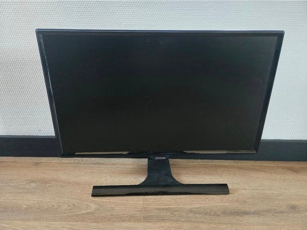 Samsung 24 inch Monitor beeldscherm voor pc laptop tv, Computers en Software, Monitoren, Zo goed als nieuw, Samsung, LED, 60 Hz of minder