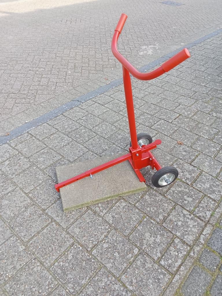 Te koop tegellegger tegelkar., Ophalen of Verzenden, Nieuw, Beton, Terrastegels