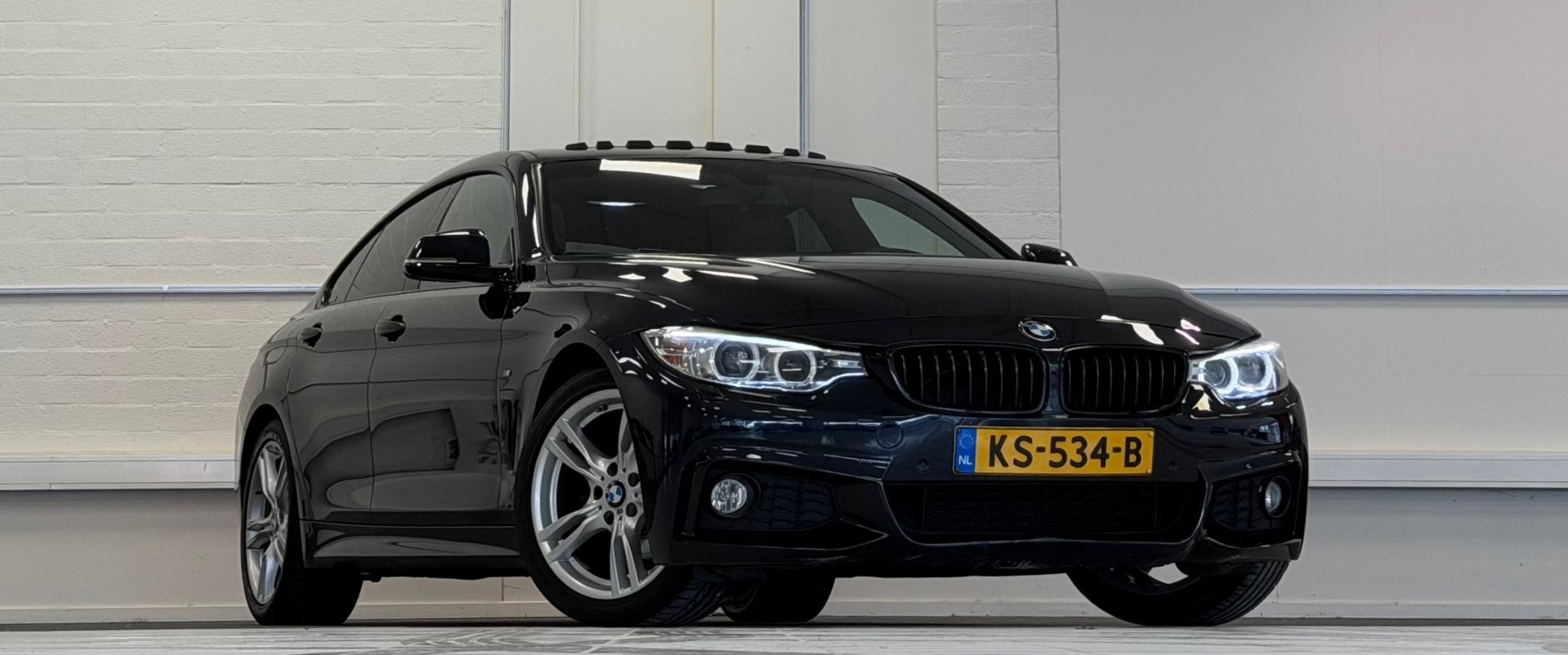 BMW 4-serie Gran Coupé 420i Centennial High Executive Schui, Achterwielaandrijving, Gebruikt, 4 cilinders, Zwart