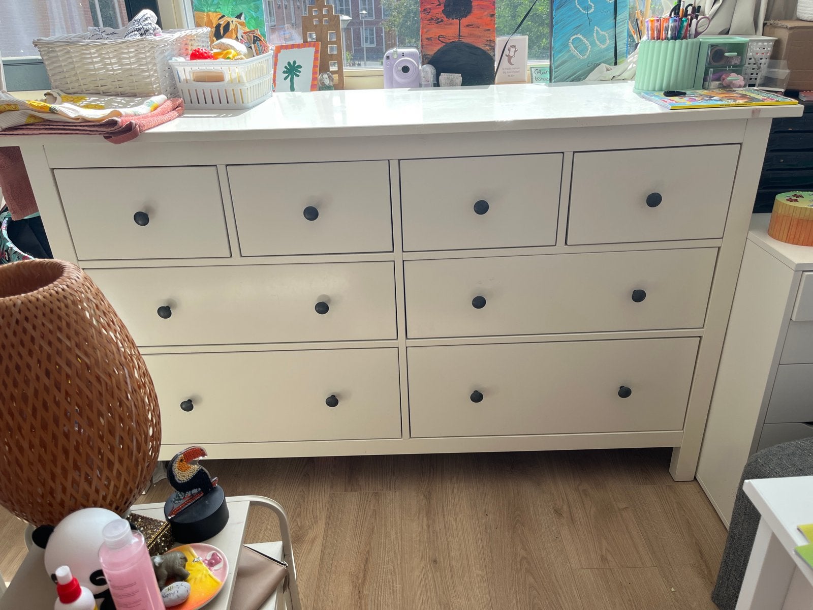 Witte ladekast IKEA met 8 laden - Zo goed als nieuw, Ophalen, 5 laden of meer, 100 tot 150 cm, Zo goed als nieuw
