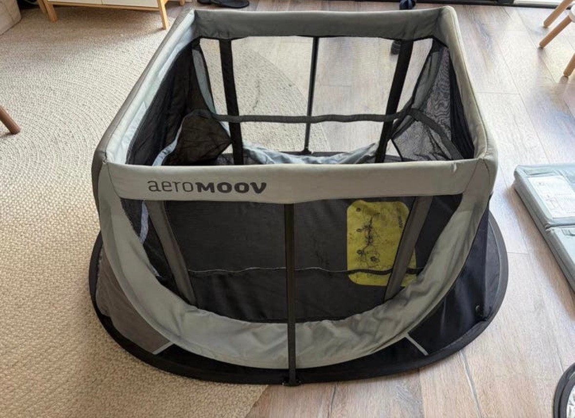 Aeromoov Instant Reisbed Pop-Play-Sleep, Kinderen en Baby's, Babywiegjes en Ledikanten, Ophalen, Zo goed als nieuw, Reisbedje