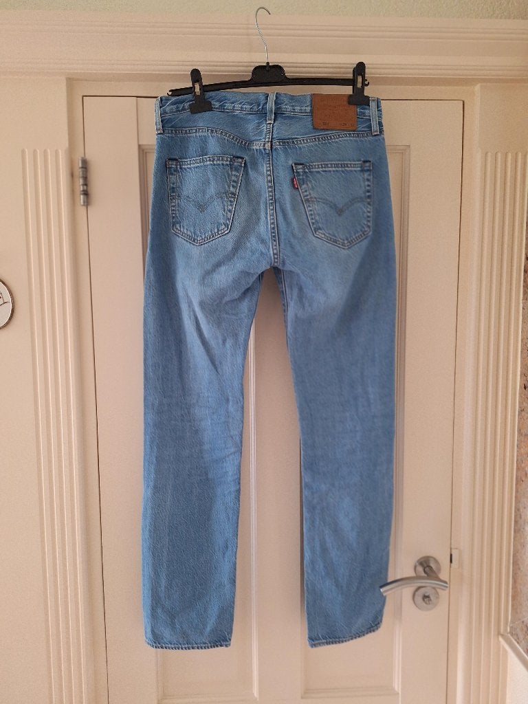 Levi's 501 jeans W 39 L 32 light washing, Zo goed als nieuw, W28 - W29 (confectie 36), Levi’s, Verzenden