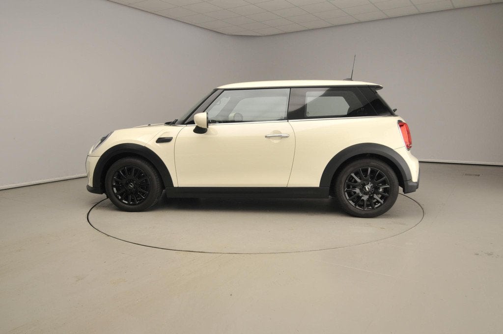 MINI 3-deurs One Business Edition / Sportstoelen / LED / Cli, Auto's, Mini, Voorwielaandrijving, 12 maanden, Gebruikt, 4 stoelen