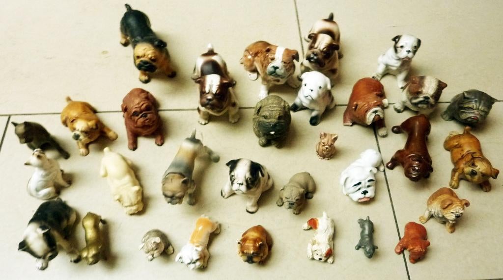 Diverse Engelse Bulldog Beeldjes, Ophalen, Zo goed als nieuw, Hond of Kat, Beeldje of Figuurtje