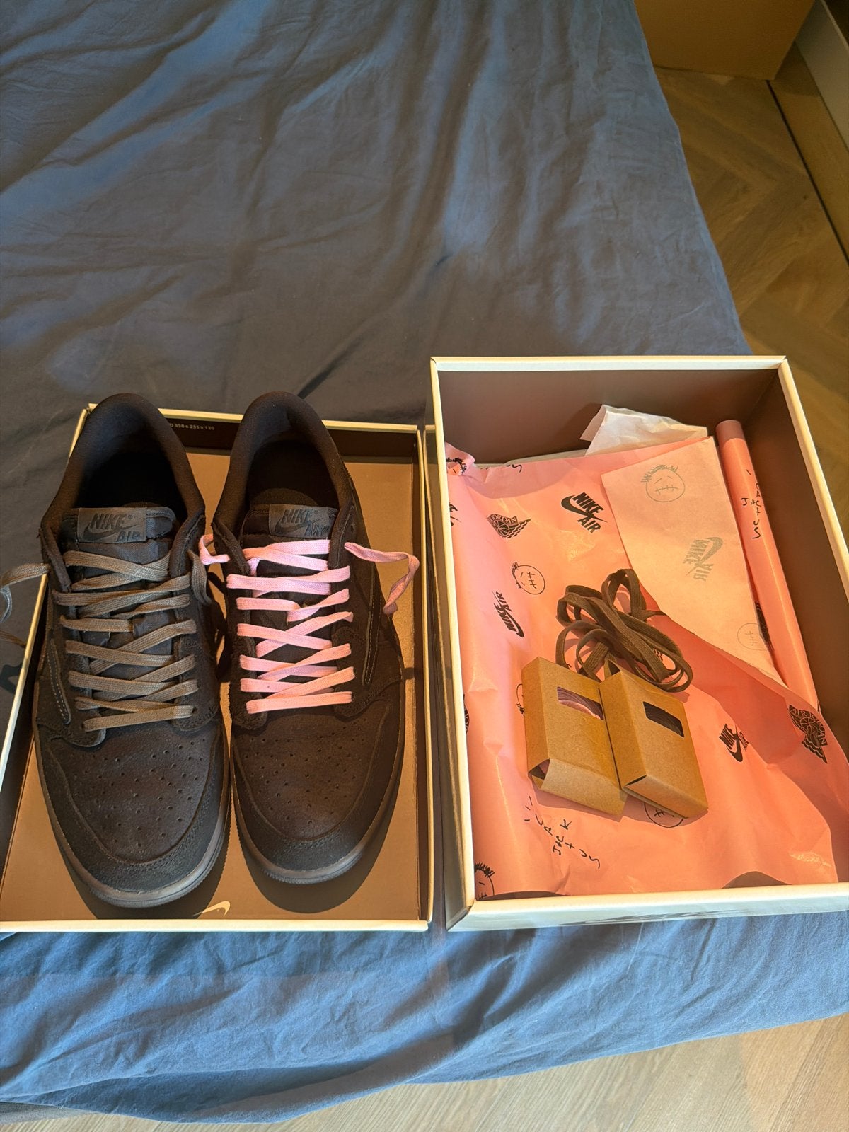 Nike Air Jordan 1 Low Travis Scott Black Phantom, Ophalen of Verzenden, Zo goed als nieuw, Zwart, Sneakers of Gympen