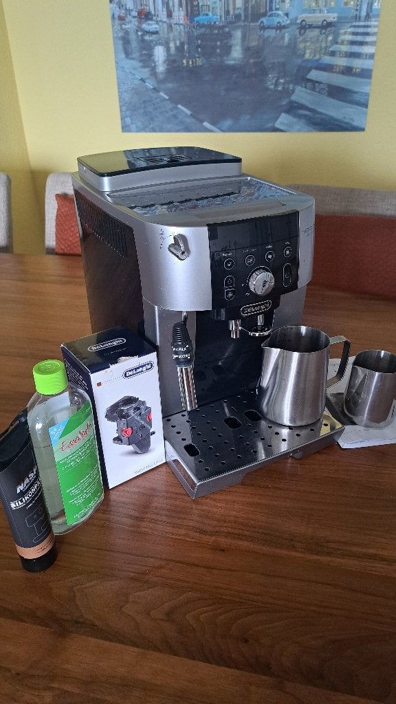 De'Longhi, versgemalen bonen Koffiemachine, Witgoed en Apparatuur, Koffiezetapparaten, Ophalen, 10 kopjes of meer, Koffiemachine