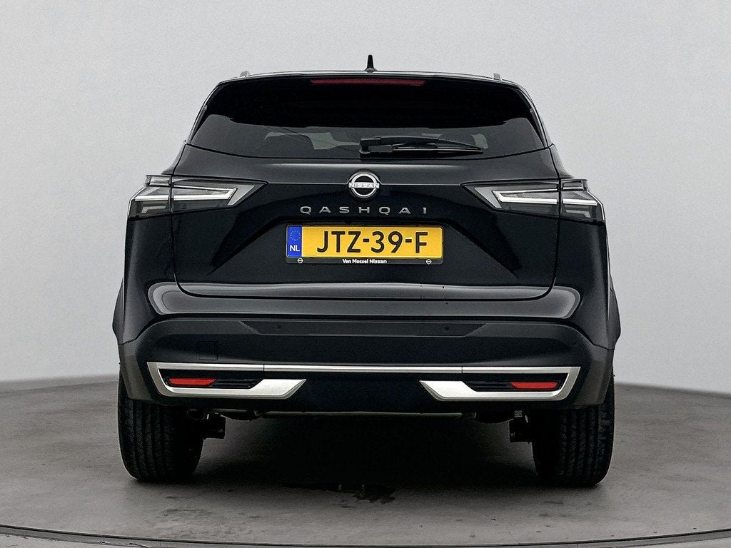 Nissan Qashqai 1.3 MHEV N-Connecta 140PK | Google Navigatie, Stof, 4 cilinders, 700 kg, Zwart