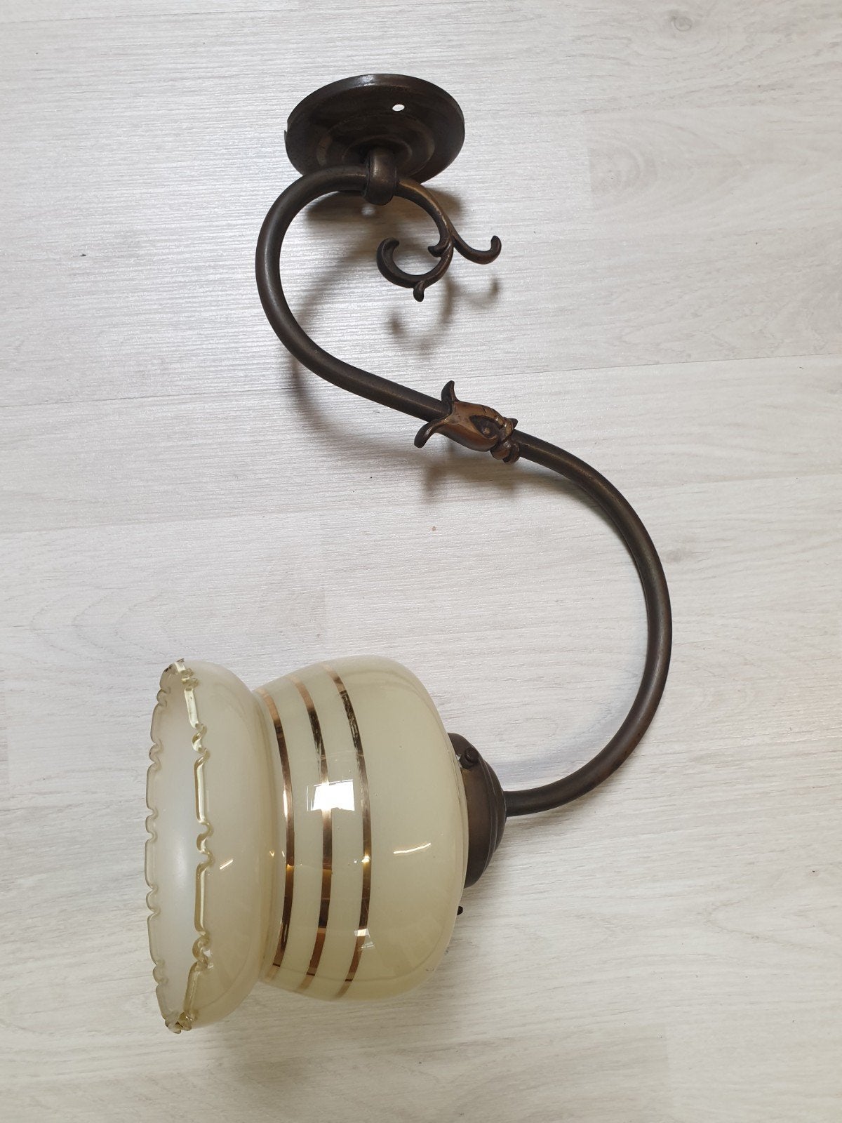 Vintage wandlamp met glazen kap, Ophalen, Bruin, Overige fittingen, Zo goed als nieuw