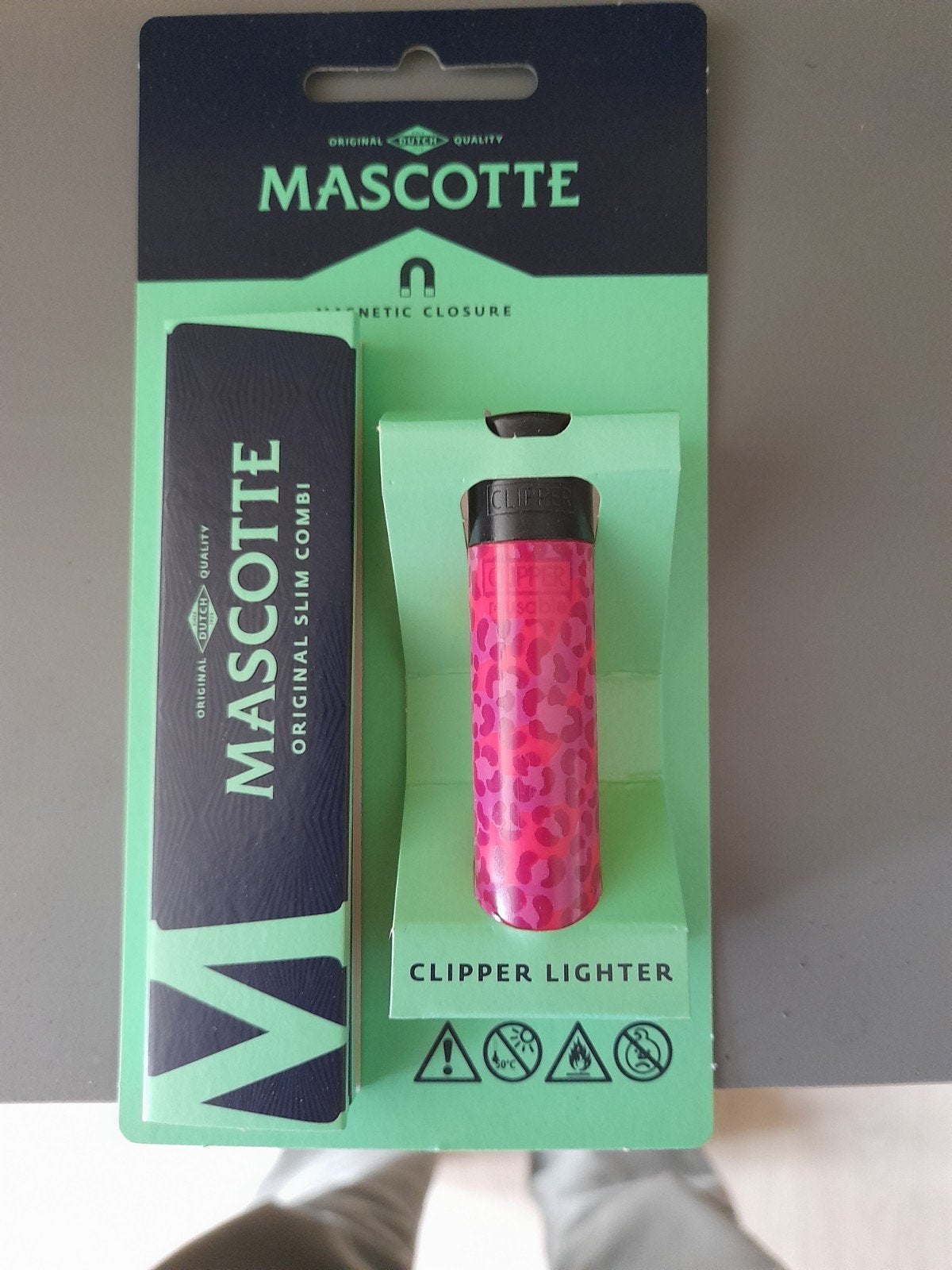 clipper aansteker met mascotte slim set, Ophalen of Verzenden, Nieuw, Aansteker