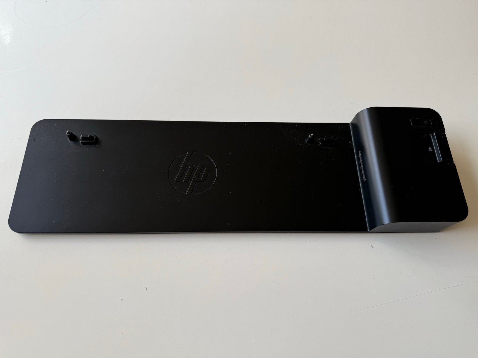 HP 2013 UltraSlim Docking Station - D9Y32AA, Ophalen of Verzenden, Gebruikt, Docking station, Laptop