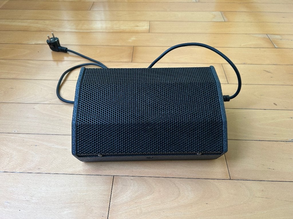 IMG Stageline FLAT-M100