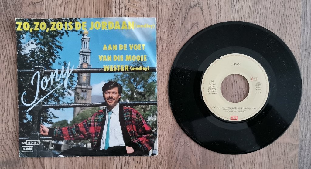 Single Jony - Zo, zo, zo is de Jordaan, Ophalen of Verzenden, Gebruikt, Overige formaten, Levenslied of Smartlap
