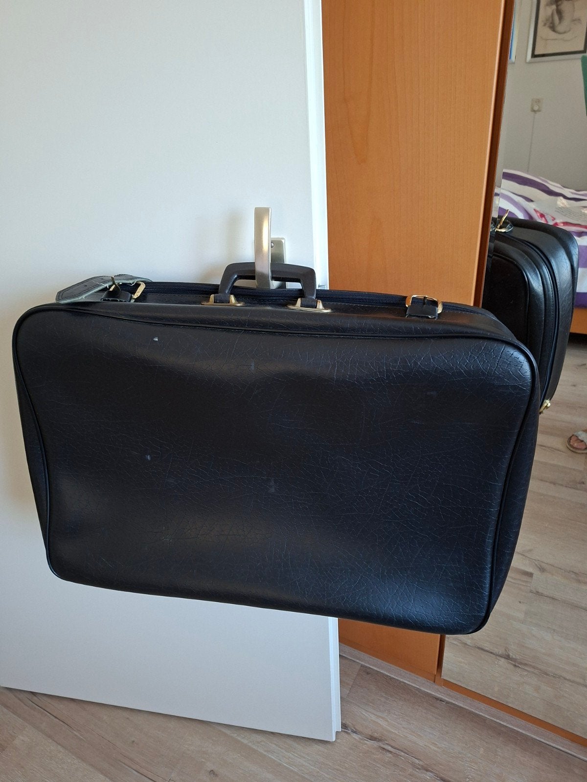 Vintage Zwarte Koffer met Sleutels, Ophalen, Gebruikt, 50 tot 60 cm, Slot