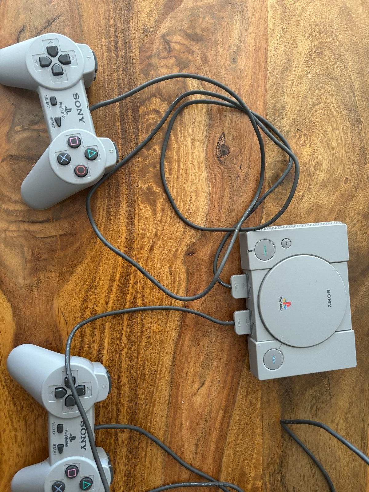 Sony PlayStation Classic mini met 2 controllers, Verzenden, Zo goed als nieuw, Met 2 controllers
