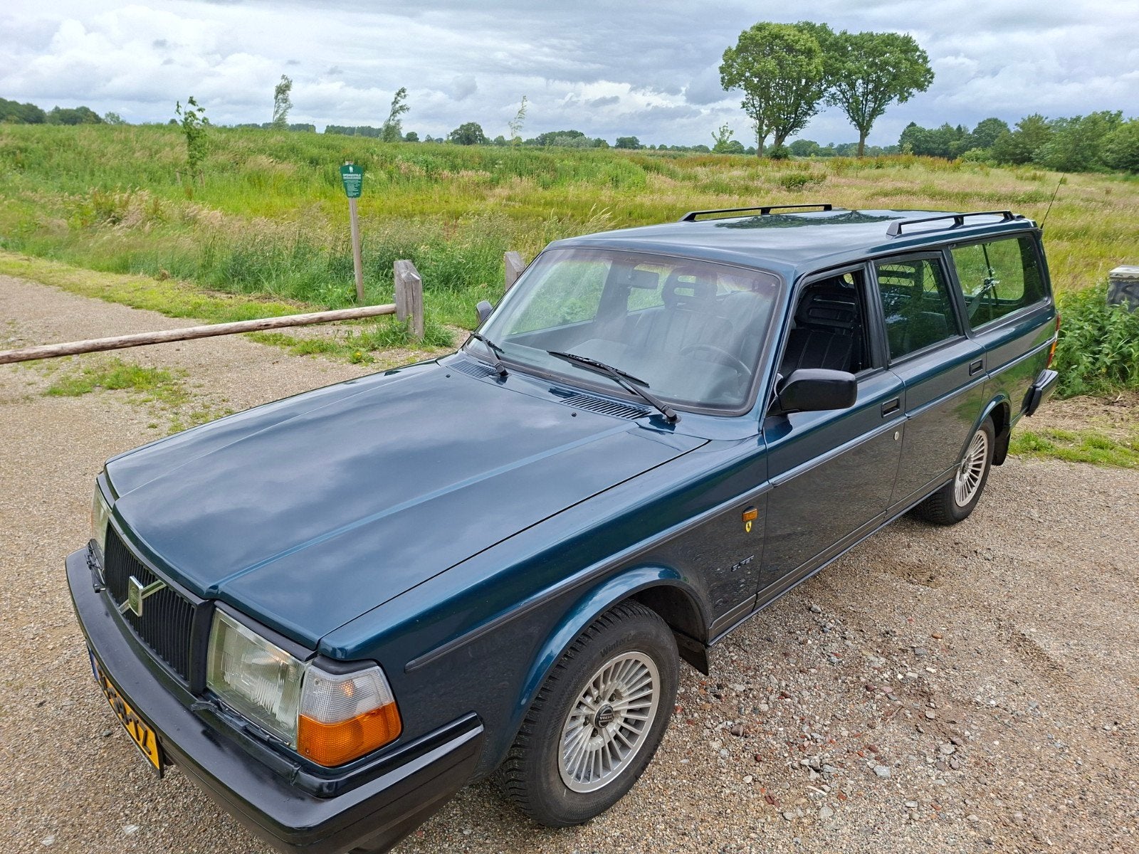 Volvo 240 SUPER POLAR / LEDER/AIRCO/4 x Electr. ramen !!, 662 kg, Achterwielaandrijving, Zwart, 4 cilinders