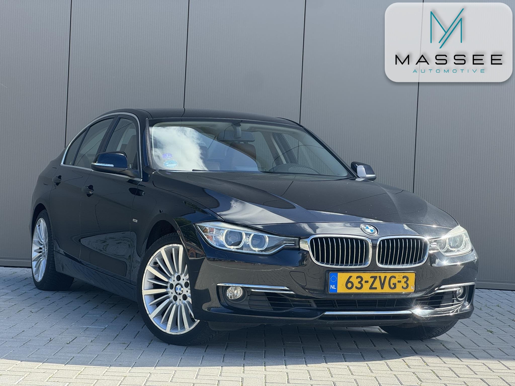 BMW 3-serie 328i Upgrade Edition NETJES | LEDER | AUTOMAAT |, Auto's, Automaat, Achterwielaandrijving, Gebruikt, Zwart