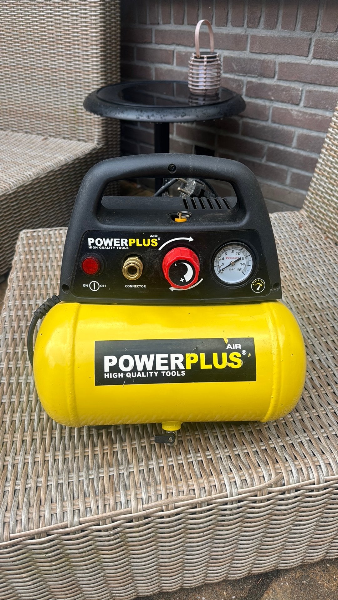 Te koop: compressor powerplus 1720, Ophalen, Gebruikt, 6 tot 10 bar, Minder dan 200 liter/min