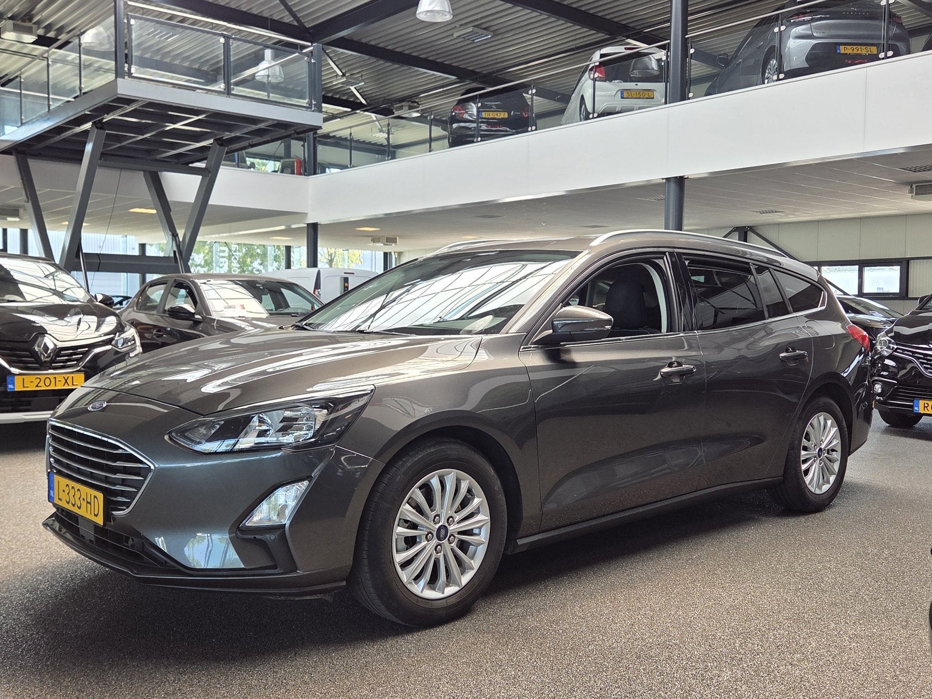 Ford FOCUS Wagon 1.0 EcoBoost Titanium X Business, Ecc, Trek, Gebruikt, Automatische klimaatregeling, Origineel Nederlands, Zilver of Grijs