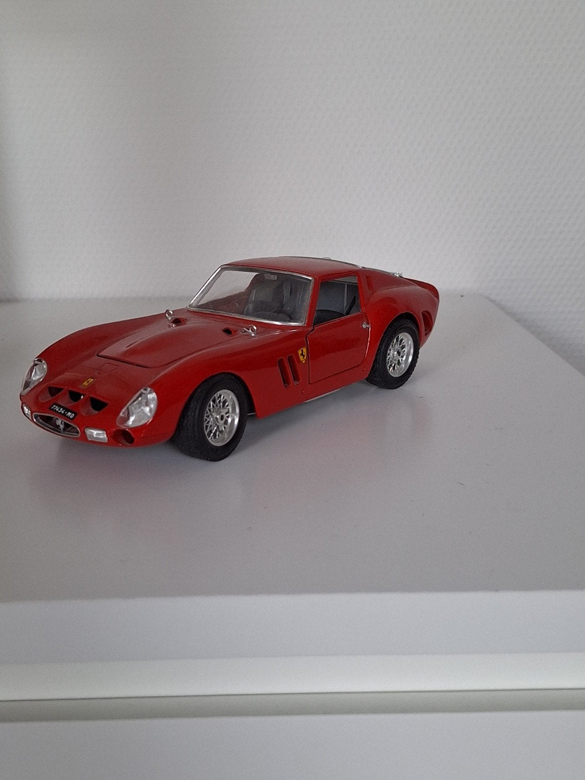 Ferrari GTO (1962) schaal 1:18, Ophalen of Verzenden, Zo goed als nieuw, Auto, Bburago