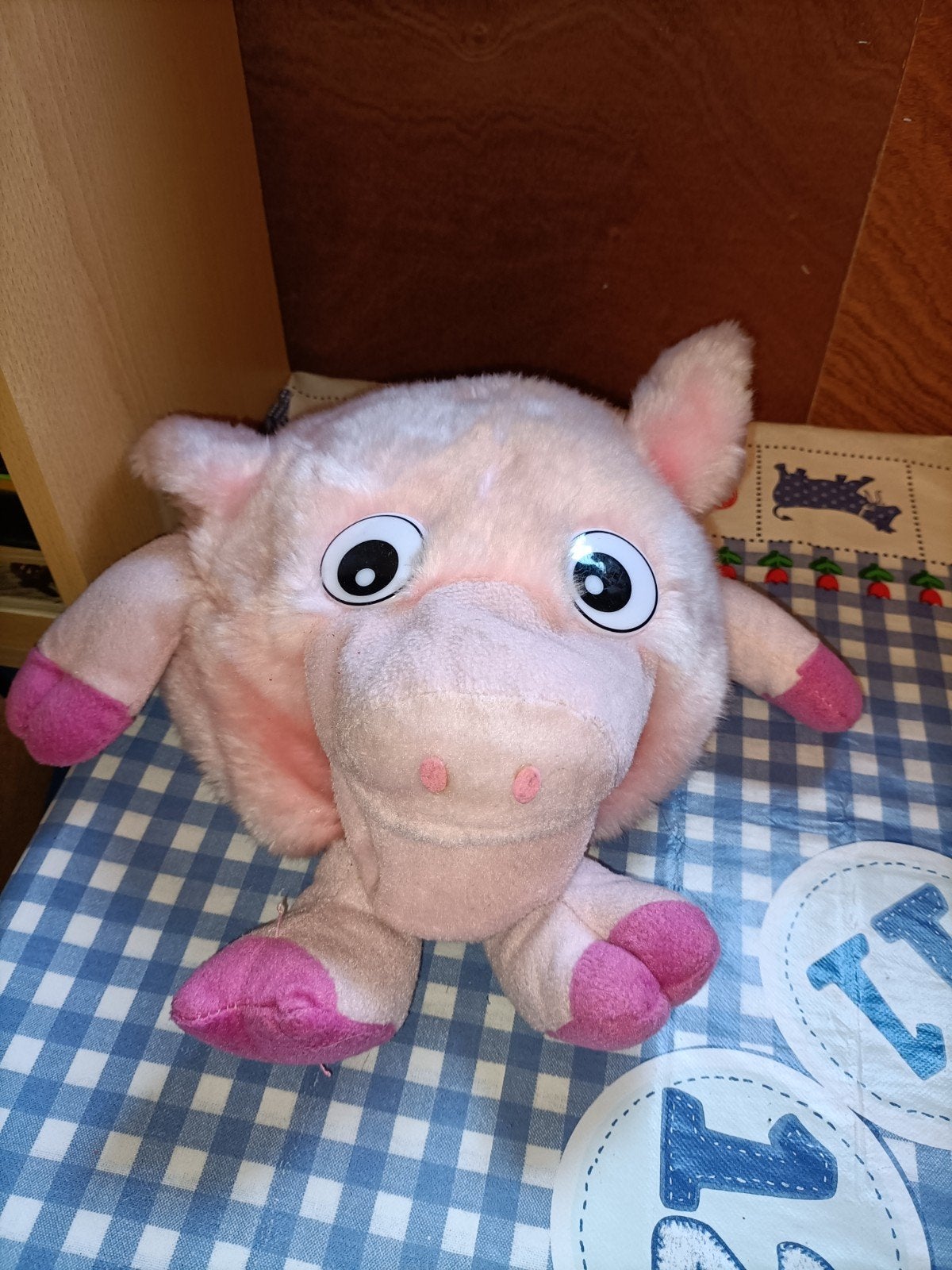Eddy Toys varken handpop met 3 liedjes 30 cm groot, Ophalen of Verzenden, Zo goed als nieuw, Overige typen