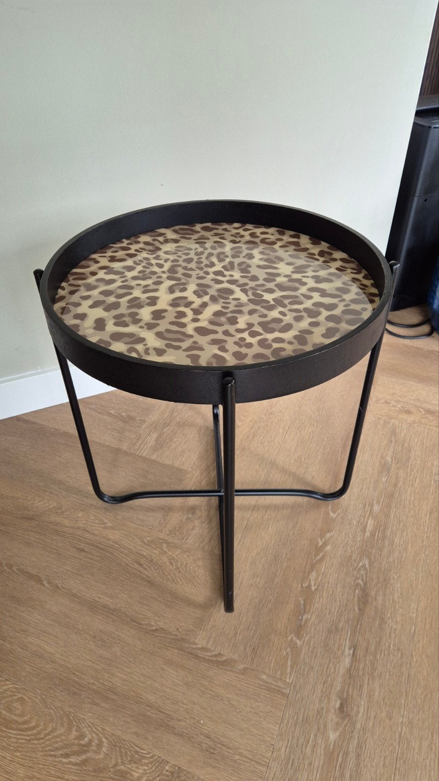 Luipaardprint bijzettafel - Rond, metaal, Ophalen, Minder dan 45 cm, Minder dan 55 cm, Gebruikt